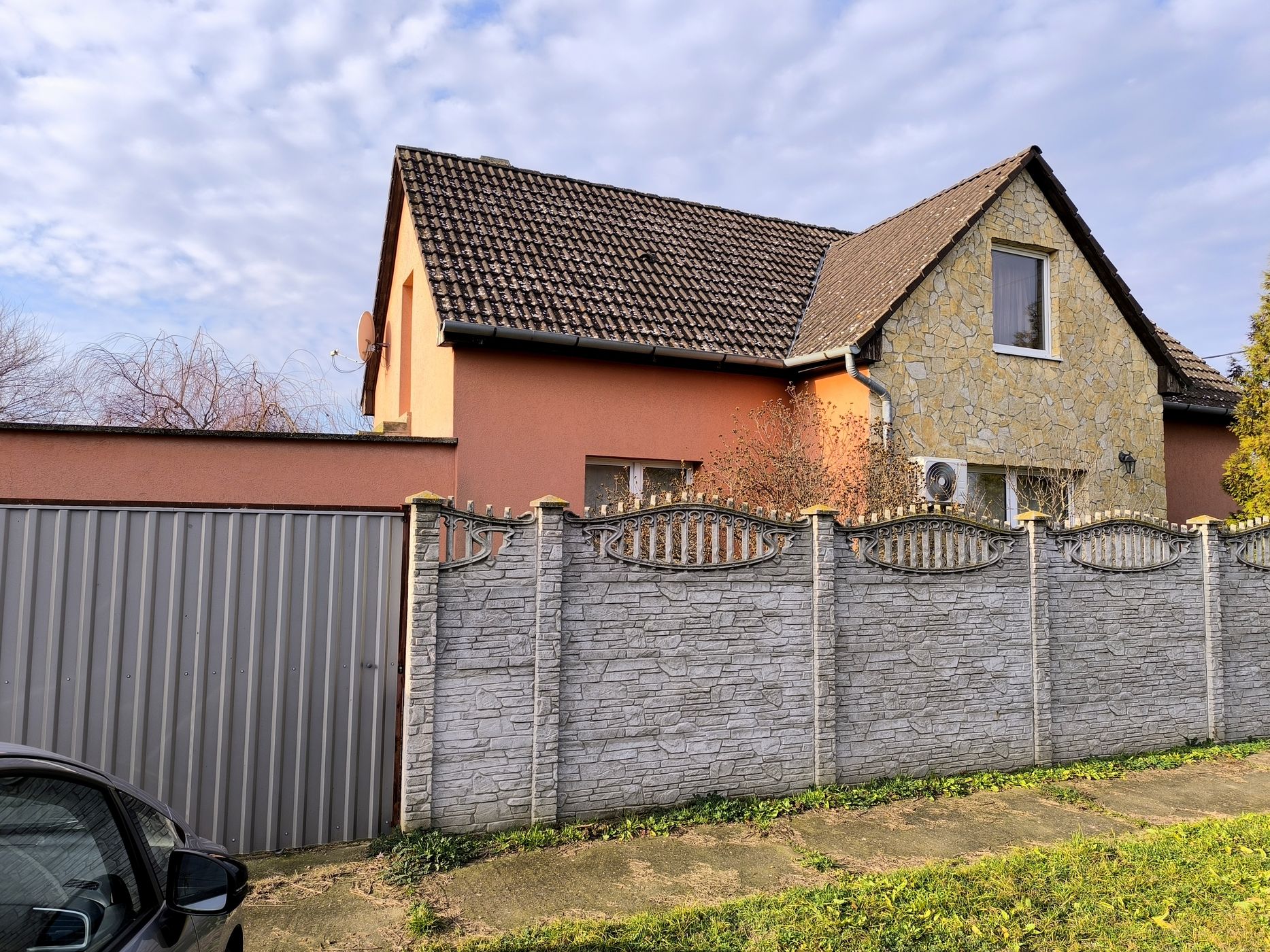 Hajdúhadházon 137 m2 -es családi ház eladó!