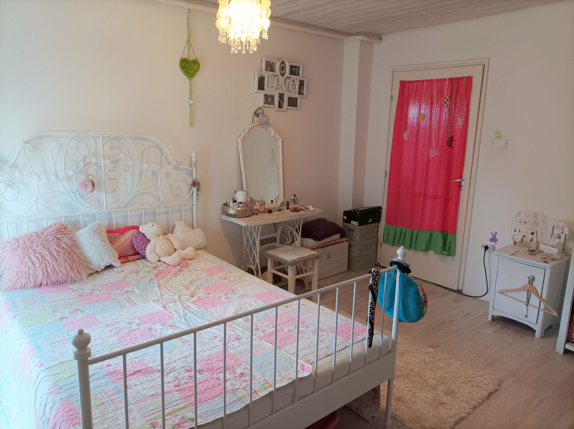 Eladó családi ház Debrecenben, természetközeli környezetben! 