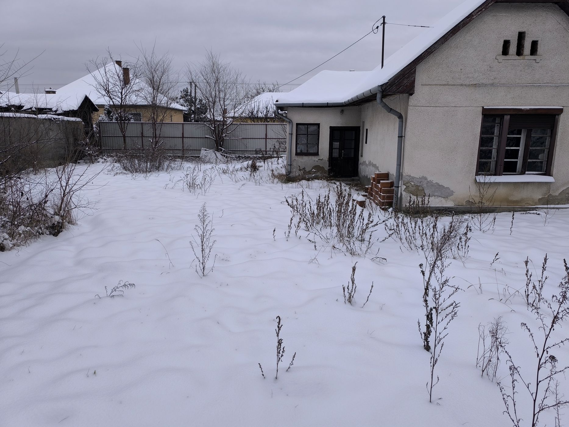 Debrecen Vámospércsi úton telek eladó!