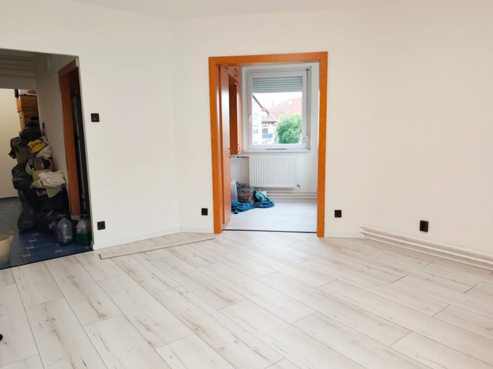 Debrecen Vezért utcán 41 m2 -es lakás eladó!