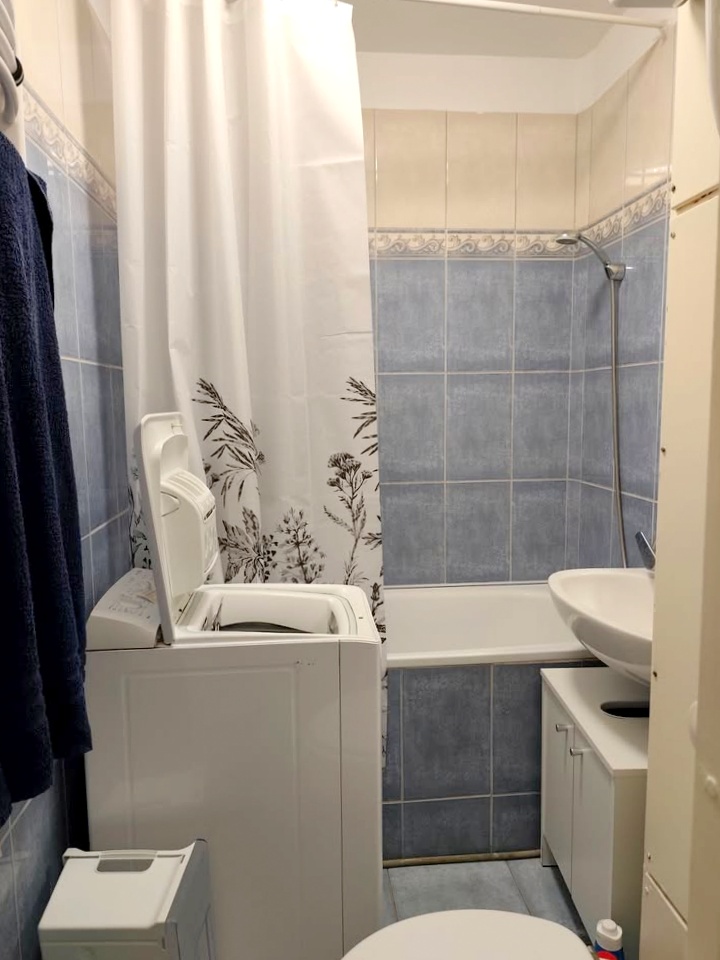 Debrecen Vezért utcán 41 m2 -es lakás eladó!