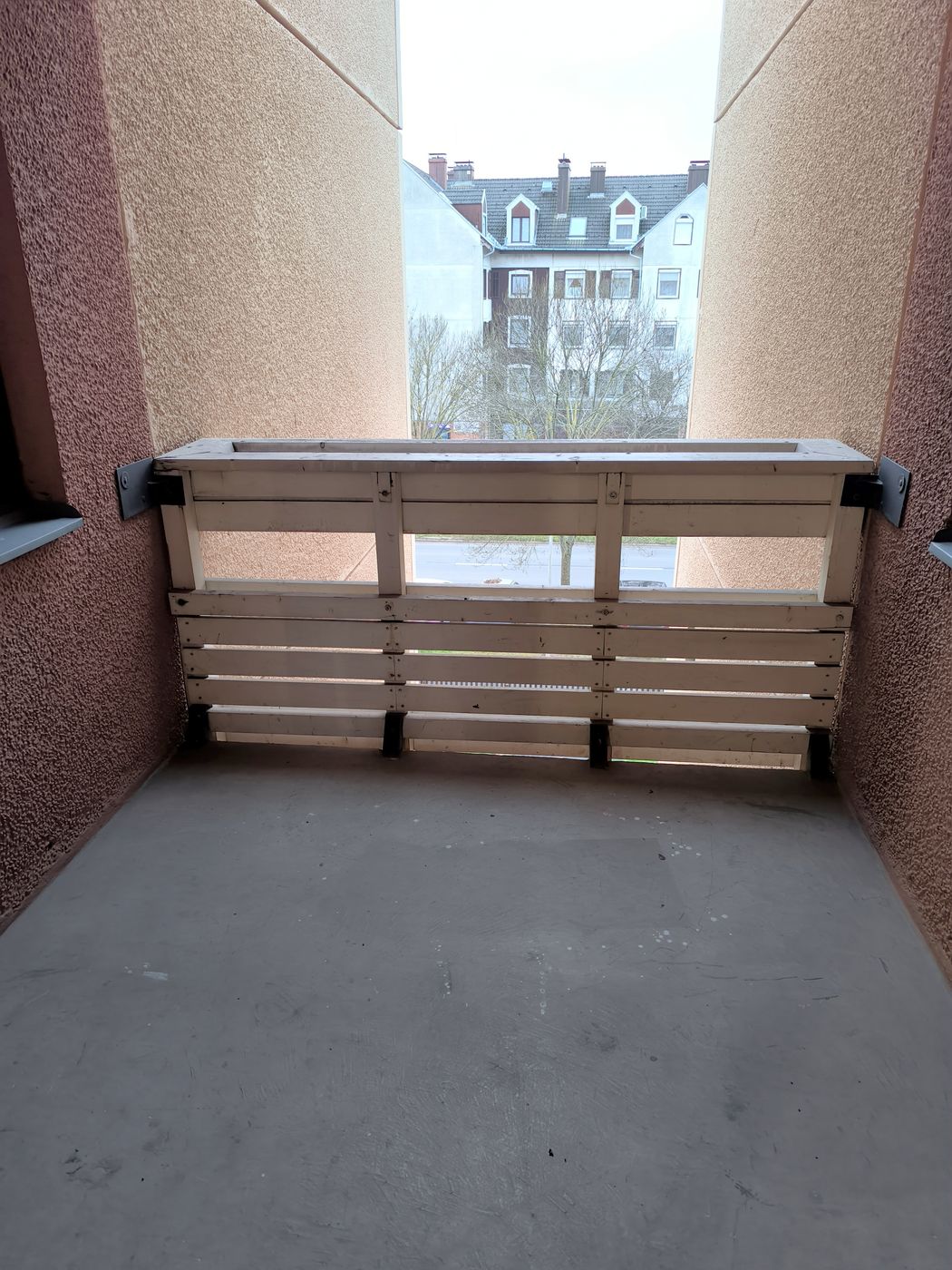 Debrecen Vezért utcán 41 m2 -es lakás eladó!